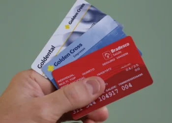 Lucro de planos de saúde aumentou 271% em 2024