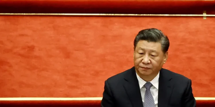 China diz que vai transformar 'tarifaço' dos EUA em 'oportunidade'