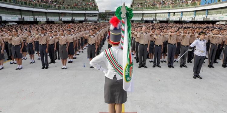 Um sonho ver meu filho recebendo a boina, diz mãe de aluno do CMPM