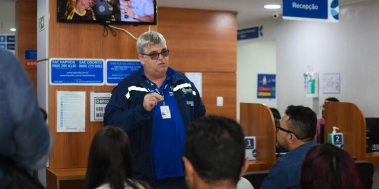 Hospitais particulares são autuados por descumprirem lei que garante dois acompanhantes para pessoas autistas e PcDs