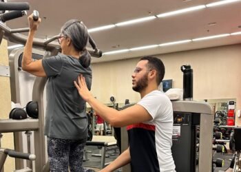 Existe horário ideal para malhar? Personal explica se essa escolha influencia nos resultados