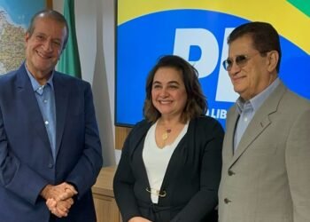 A convite de Valdemar da Costa Neto, Professora Maria do Carmo se filia ao PL