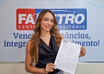 Pós-graduação da Fametro fortalece laços com a cultura de Parintins e anuncia nova Embaixadora da Educação