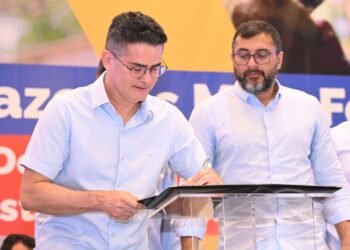 Wilson Lima sinaliza reaproximação com David Almeida e flexibiliza oposição na Câmara