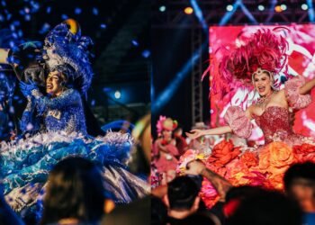 Caprichoso e Garantido abrem temporada do Festival de Parintins com espetáculo no Bumbódromo