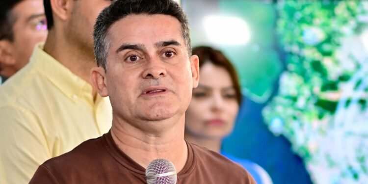 David Almeida tem rejeição maior que aprovação em Manaus, revela pesquisa