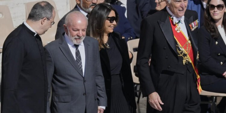 lula-papa-funeral