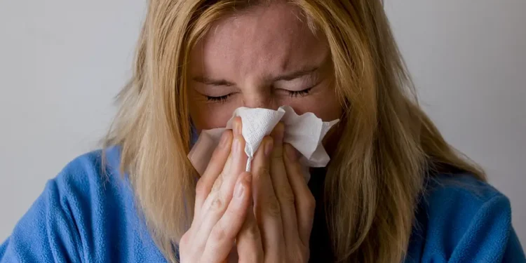 Amazonas registra queda nos casos e mortes por vírus respiratórios, aponta informe da saúde estadual