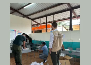 Oposição denuncia fraude na eleição do Equador