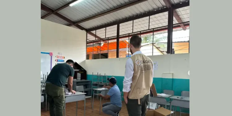 Oposição denuncia fraude na eleição do Equador