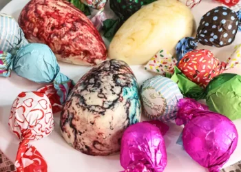 Metade dos brasileiros quer comprar ovos de Páscoa, diz pesquisa