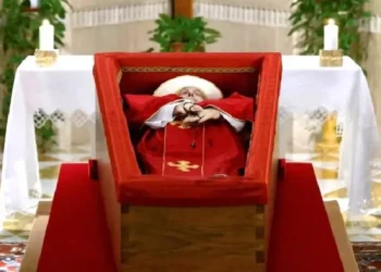 papa-francisco-caixao