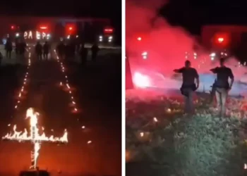 policias-cruzes-gesto-nazista