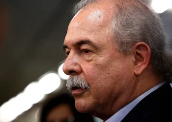 Mercadante: guerra tarifária traz riscos e oportunidades para o Brasil