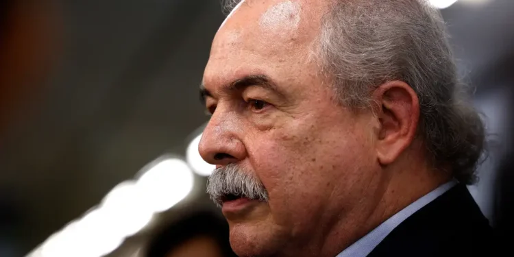 Mercadante: guerra tarifária traz riscos e oportunidades para o Brasil