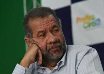 Lupi pede demissão do governo após escândalo no INSS