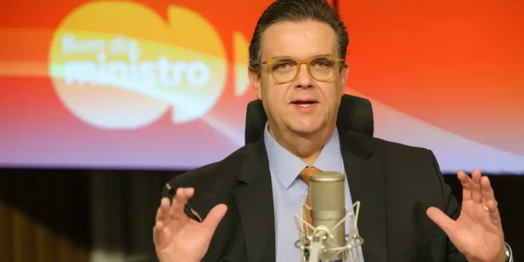 Governo fará busca ativa para alcançar vítimas de fraude no INSS