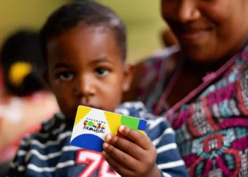 Caixa começa a pagar Bolsa Família de maio