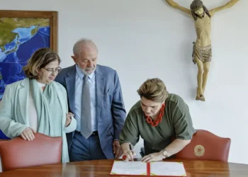 'Lula quer mulheres mais contentes e protegidas', diz nova ministra