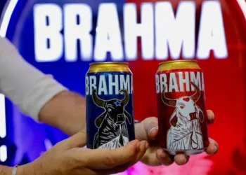 Latas comemorativas da cerveja Brahma (Foto: Divulgação/Ambev)