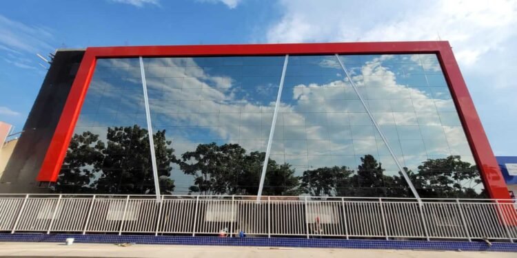 Instalações da Faculdade Santa Tereza em Parintins (Foto: Divulgação/Fametro)