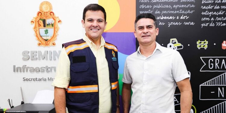 Vice-prefeito Renato Júnior e prefeito David Almeida (Foto: Antonio Pereira/Semcom)