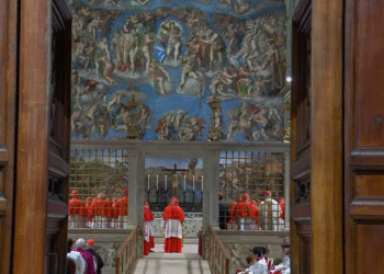 capela-sistina-cardeais