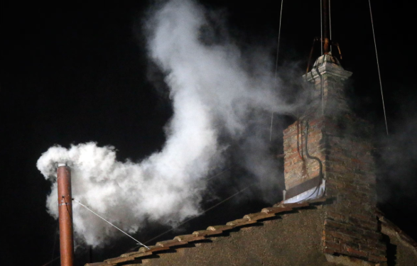 fumaca-conclave-papa