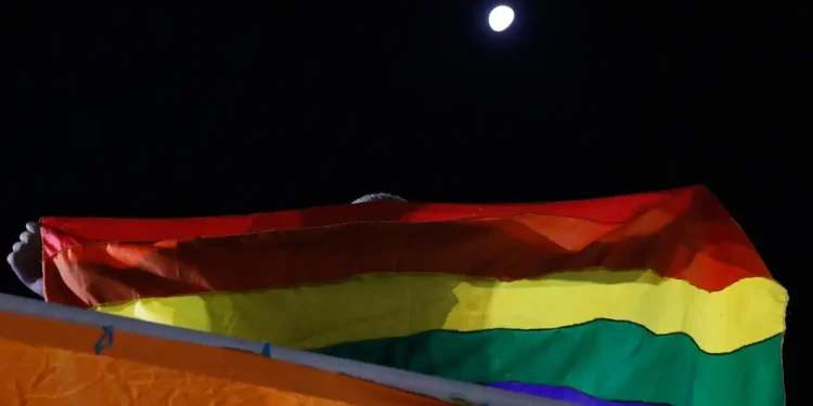 População LGBTQIA+ pode usar ata notarial para provar ataques virtuais