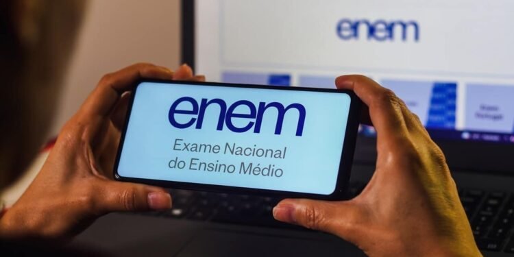 Enem 2025: veja quais são os critérios para pedir taxa de isenção