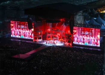 Polícia diz ter impedido ataque com explosivos no show de Lady Gaga