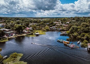 Cheia no bairro do Puraquequara, zona Leste - Foto: (João Dejacy/Rios de Notícias)