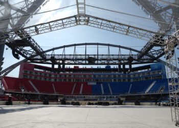 Festival de Parintins 2025: Visita guiada ao Bumbódromo inicia na quarta-feira, 24