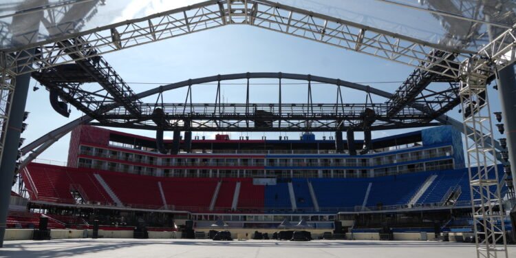 Festival de Parintins 2025: Visita guiada ao Bumbódromo inicia na quarta-feira, 24