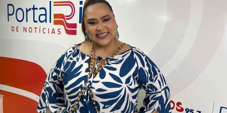 Mara Lima é cantora do Boi Caprichoso (Foto; Hudson Neris/Rios de Notícias)