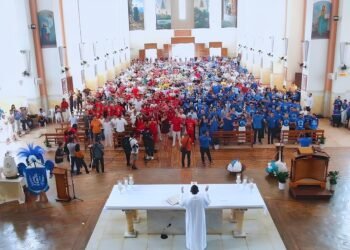 Missa de ação de graças pelo Festival de Parintins (Foto: Reprodução/Facebook - Catedral de Parintins)