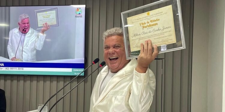 Milton Cunha é oficialmente cidadão Parintins no Amazonas