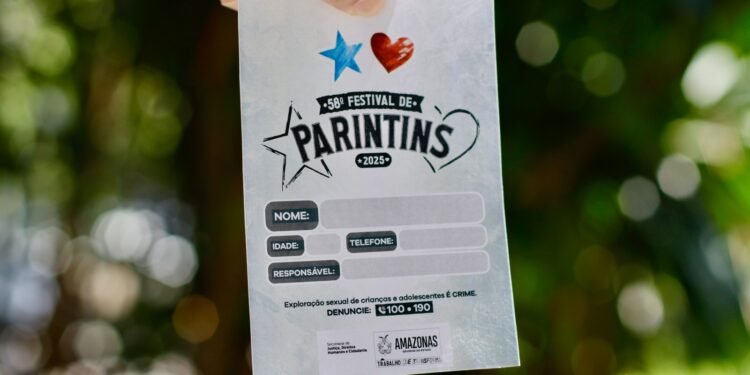 Crianças a partir de seis anos podem participar da Festa dos Visitantes acompanhadas de pais ou responsáveis em Parintins