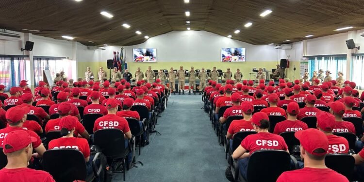 Soldados convocados pelo Governo do AM iniciam curso de formação do Corpo de Bombeiros
