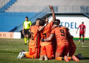 Manauara vence o Trem-AP na Colina e segue líder na Série D