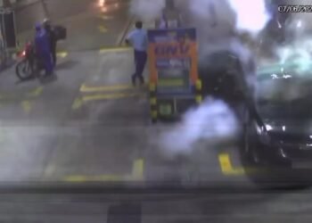 Vídeo: explosão em posto de gasolina mata um homem e fere outro no Rio