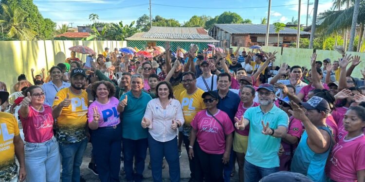 Pré-candidata ao Governo, Maria do Carmo visita porto desativado em Anori por falta de pavimentação