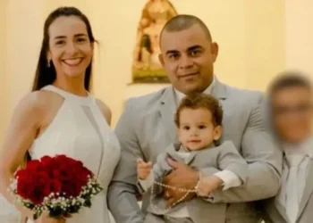 adolescente-mata-pais-irmao