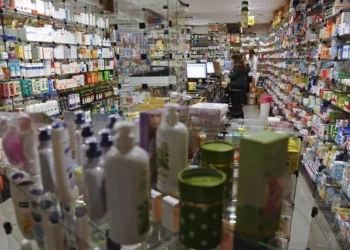 Receita retida: entenda como fica a venda de canetas emagrecedoras