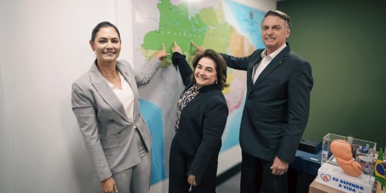 mc-bolsonaro-michelle