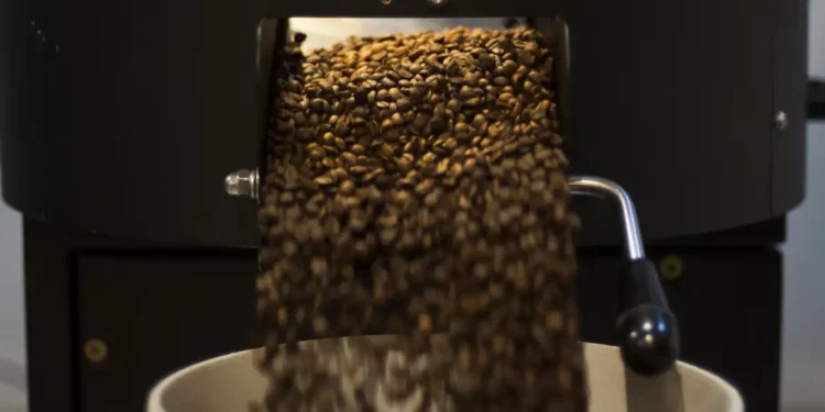 Polícia apreende três toneladas de café impróprio para consumo