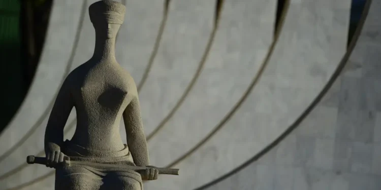 STF aprova segurança vitalícia para ministros aposentados