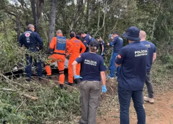 Três pessoas que ficaram em balão morreram abraçadas, diz delegado