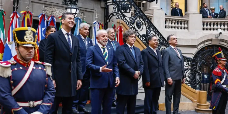 Brasil assume Mercosul com proposta de mais integração regional