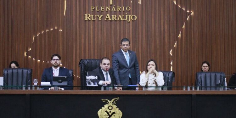 PEC propõe limitar número de deputados estaduais para frear aumento de cadeiras em 2026